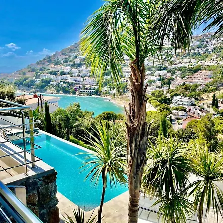 Castell Blau Апартаменты